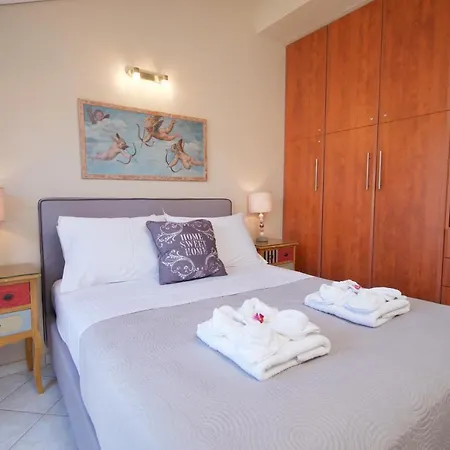 Madalena's Apartment Razata